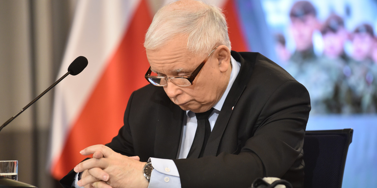 Jarosław Kaczyński wydawał się być bardzo znużony. 