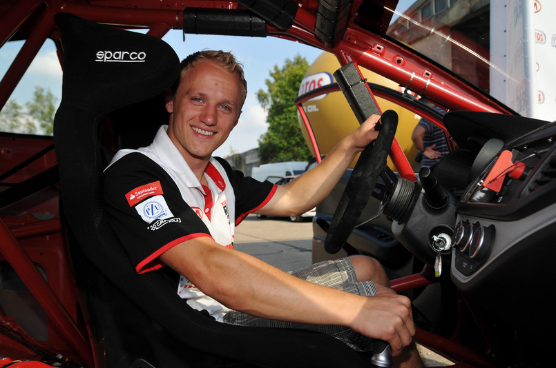 Grzegorz Kubat, zwycięzca tegorocznego konkursu Kia Lotos Race 2011