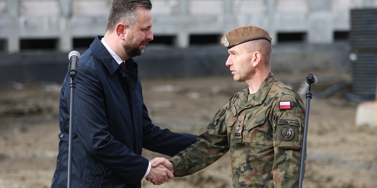 Władysław Kosiniak-Kamysz i dowódca 11. Małopolskiej Brygady Obrony Terytorialnej płk Marcin Siudziński