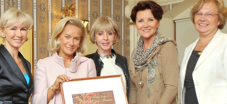 Dama Roku 2011: silna kobieta pomagająca słabszym