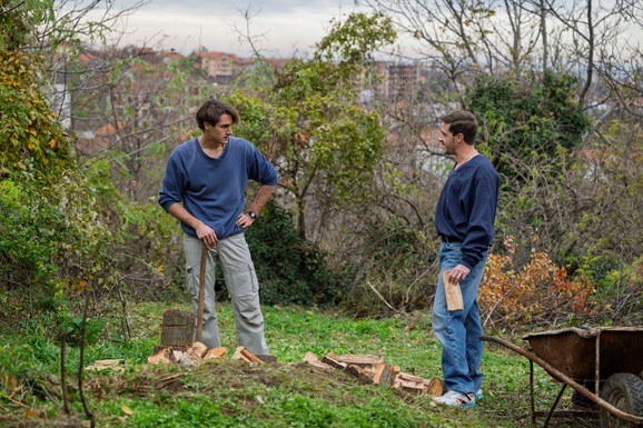 EVO ŠTA NAS OČEKUJE U POSLEDNJE DVE EPIZODE SERIJE "TVRĐAVA" Porođaj, priključivanje vojsci i napuštanje grada: Ovog vikenda priča dobija kraj