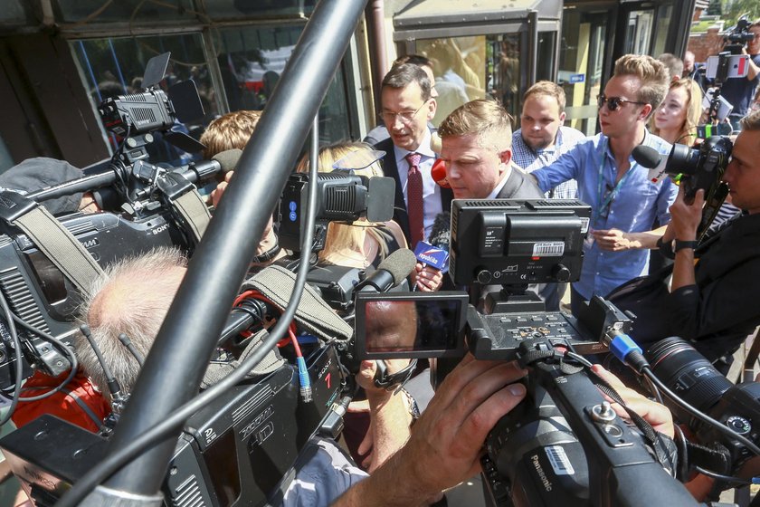 Po wecie prezydenta wierchuszka PiS zjechała na Nowogrodzką