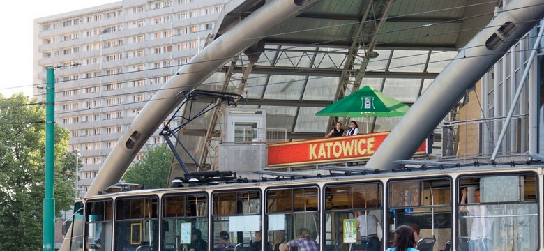 Tramwajem w stereotypy. Teatry z Katowic i Sosnowca w niezwykłej współpracy