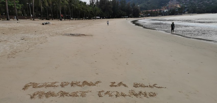 Pozdrav ispisan na pesku