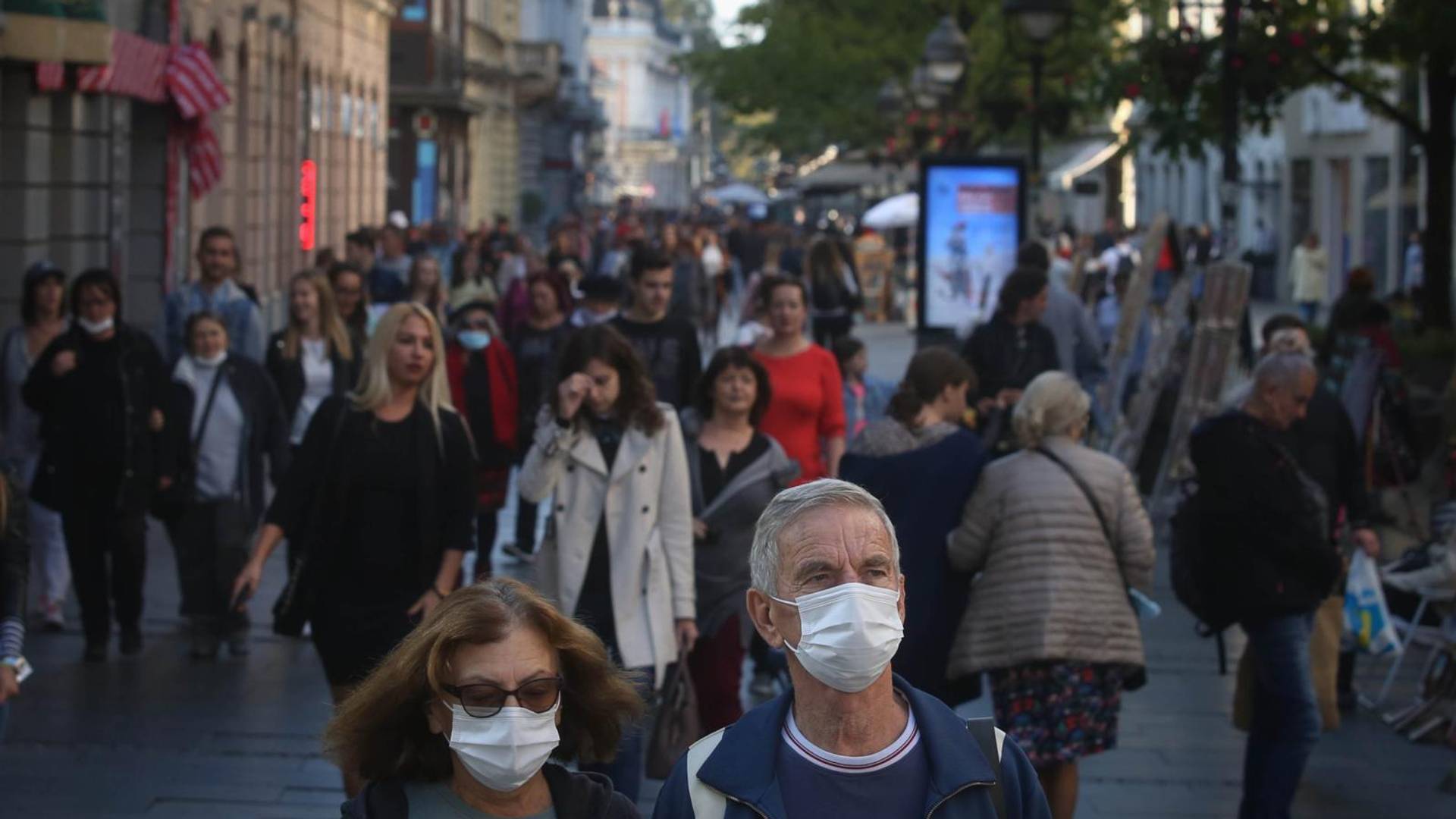 Džaba smo rekorderi u vakcinisanju, broj onih koji ne poštuju mere je sve veći - danas više od 4.000 zaraženih