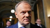 Donald Tusk o "pełnej mobilizacji". Mówi o Polakach w państwie zaatakowanym przez USA