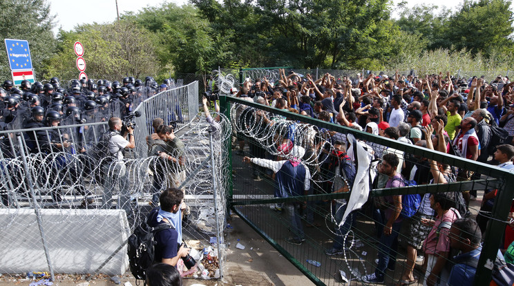 Újabb hullám közeleg? A jó idővel egyre nő az illegális bevándorlók száma / Fotó: Fuszek Gábor