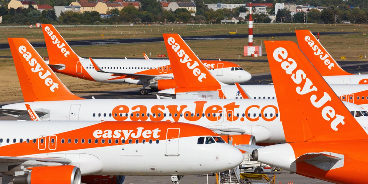 Easyjet zamierza zmniejszyć liczbę samolotów do ok. 302 maszyn, czyli o około 50 mniej niż przewidywana wcześniej flota na 2021 rok. Firma zwolni 30 proc. personelu.