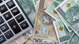 zus wypłaca wyższą emeryturę osobom pracującym przed 1999 rokiem. wystarczy ten jeden dokument