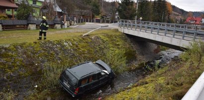 Tragedia koło Nowego Targu. Auto wylądowało w potoku. Nie żyje pasażer