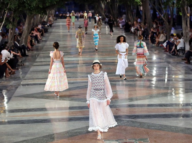 Chanel Resort 2017 Kuba