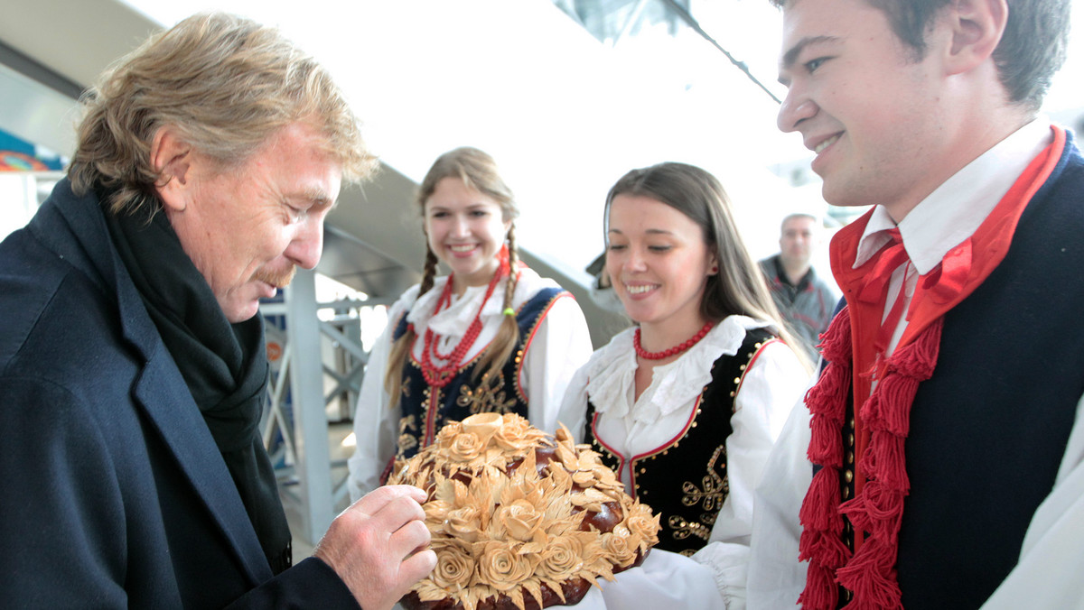 Piłkarska reprezentacja Polski dotarła już do Charkowa, gdzie w piątek rozegra z Ukrainą mecz eliminacji mistrzostw świata. Tylko zwycięstwo pozwoli przedłużyć nadzieję na awans Biało-Czerwonych na mundial.