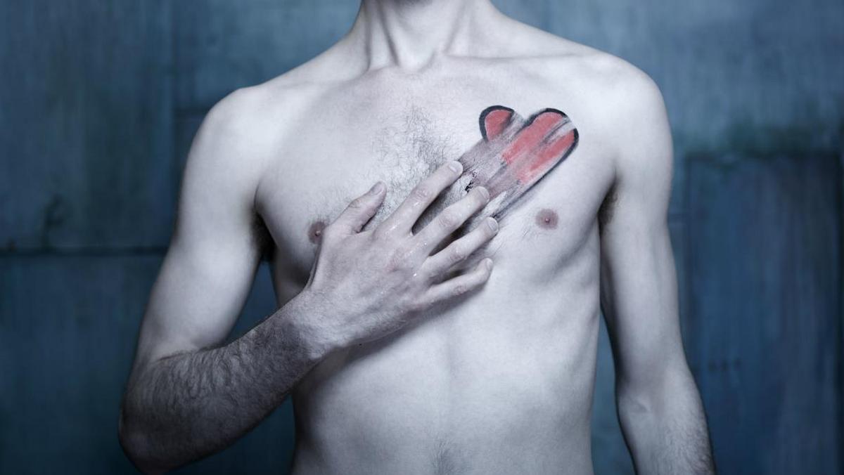 Zespół złamanego serca objawia się jak zawał. Poza jednym: tętnica zaopatrująca serce w krew nie jest zatkana ani zwężona. 