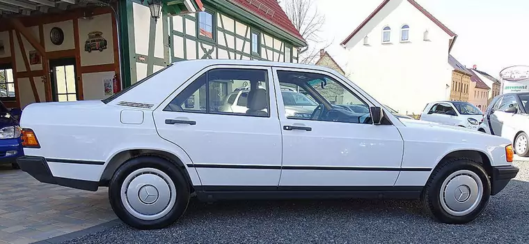 Mercedes 190 praktycznie bez przebiegu