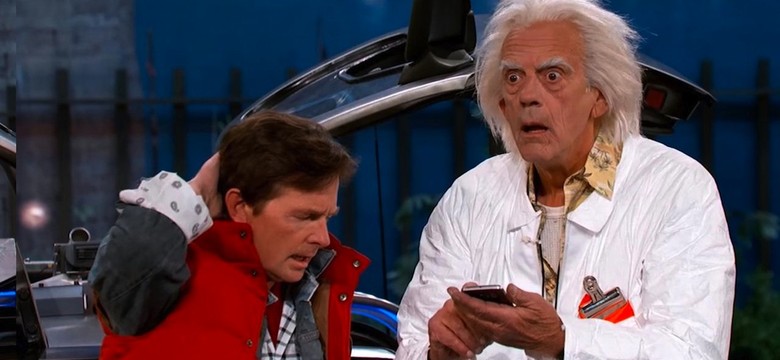 Christopher Lloyd i Michael J. Fox znów wrócili do przyszłości