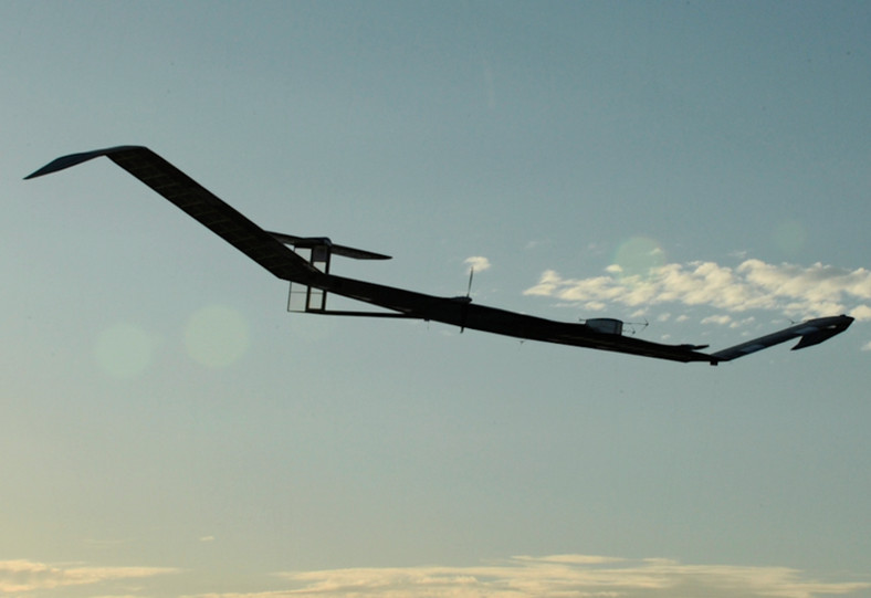 Zephyr – dron solarny od Airbusa, który może pełnić rolę satelity