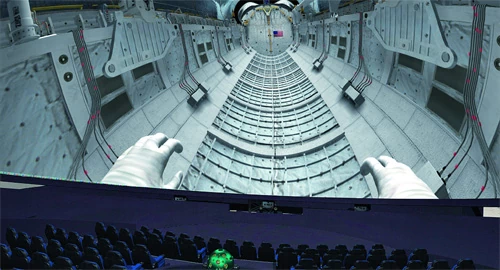 W trakcie seansu w planetarium Niebo Kopernika można zobaczyć między innymi obraz wnętrza wahadłowca z perspektywy pierwszej osoby