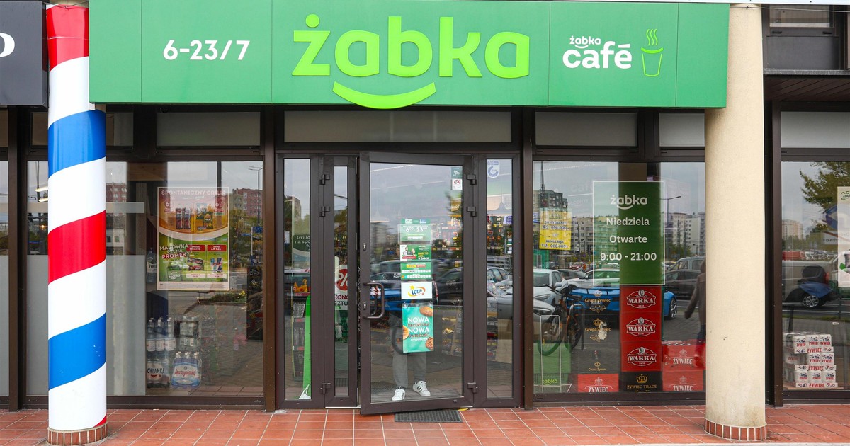 Tak Żabka chce poprawić humor Polakom. Kusi takim towarem za 1,99 zł