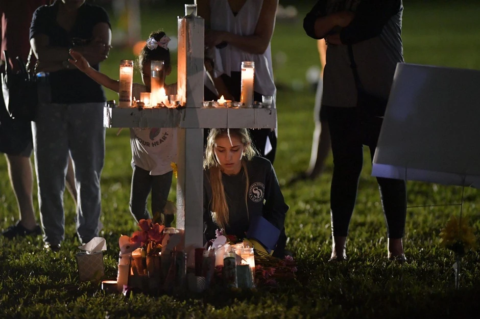 Kruz je ubio trojicu predavača i 14 učenika