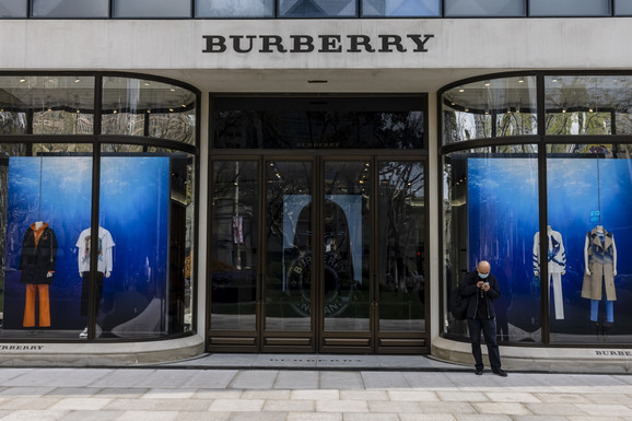 Profit modne kompanije Barberi pao za 40 odsto na 446 miliona evra