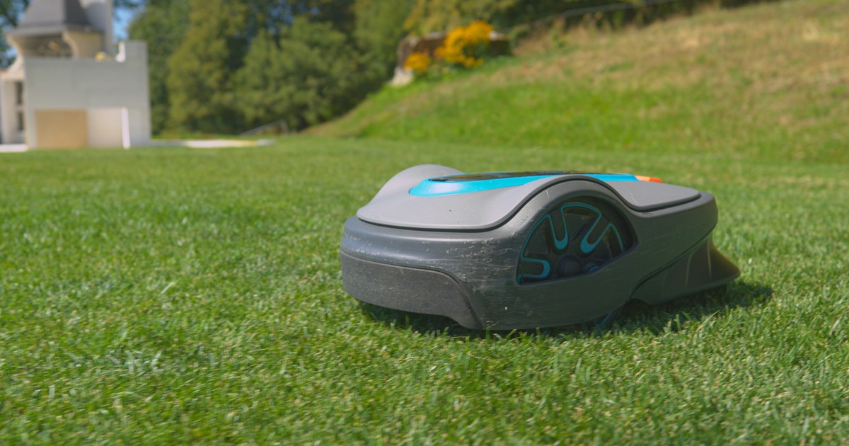 Roboty koszące tańsze niż myślisz. Znaleźliśmy kilka perełek poniżej 2500 zł