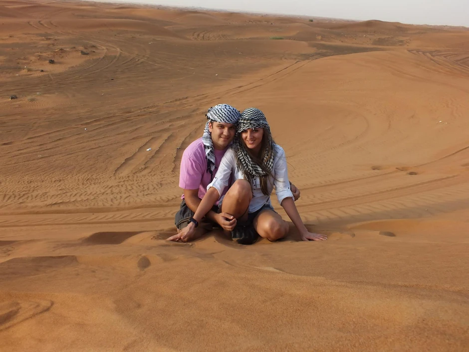 Njen prvi let bio je do Amsterdama, a njegov do prestonice Sudana, Kartuma