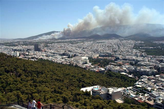 Galeria Grecja - Ateny - pożar zaczyna się niewinnie, obrazek 12