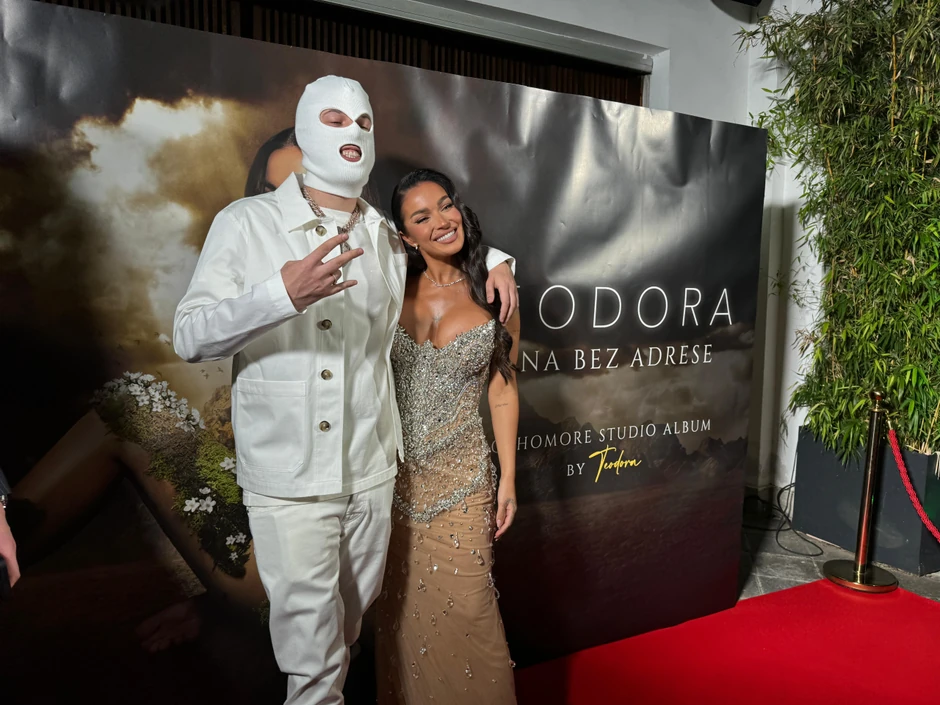 Devito, Teodora Džehverović