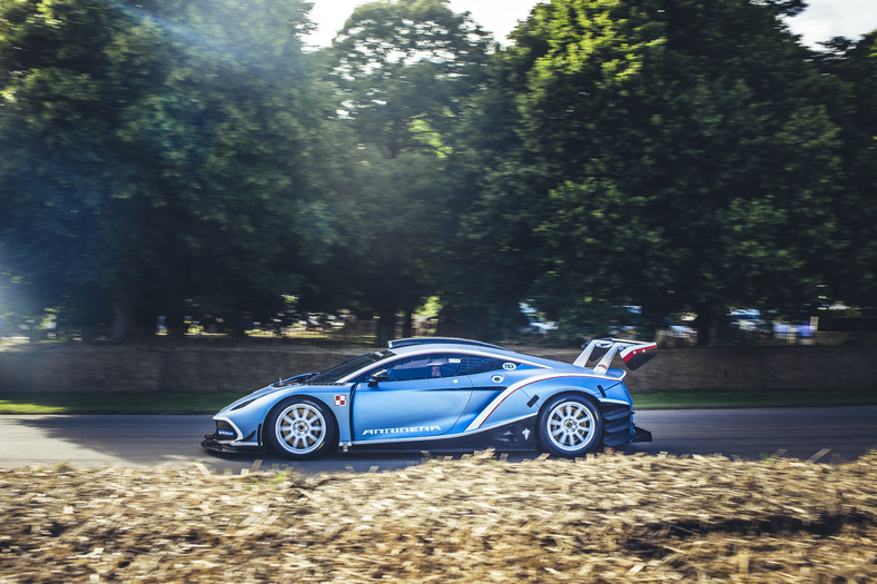 Arrinera Hussarya na Goodwood Festival of Speed