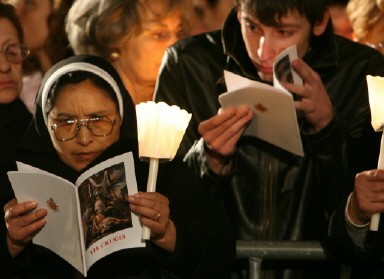 VATICAN-POPE-EASTER-GOOD FRIDAY