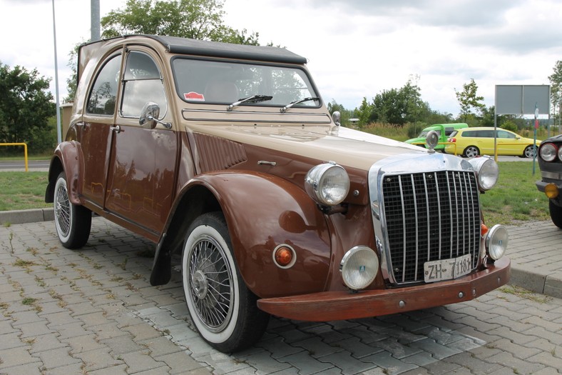 21. Światowy Zlot Miłośników Citroëna 2CV - Toruń 2015