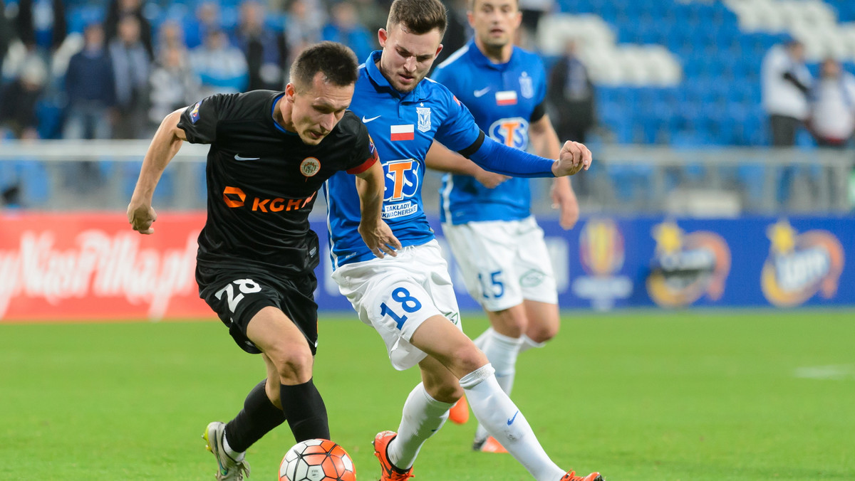 Lech Poznań pokonał Zagłębie Lubin 1:0 (0:0) w rewanżowym meczu ćwierćfinału Pucharu Polski i awansował do najlepszej czwórki. Gra gospodarzy pozostawiała jednak wiele do życzenia, szczególnie w drugiej połowie. Pierwsze spotkanie zakończyło się identycznym rezultatem. Kolejnego rywala mistrzowie Polski poznają w losowaniu, które odbędzie się po ostatnim ćwierćfinale, w którym zmierzą się Śląsk Wrocław i Zawisza Bydgoszcz (16 grudnia).