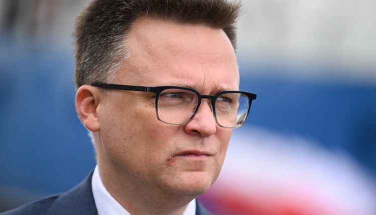 Echa nocnego spotkania Hołowni. Gorące reakcje polityków, szef PSL studzi emocje