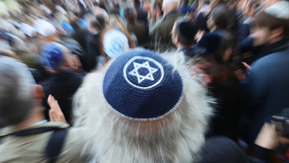 Döbbenetes antiszemita hagyományt elevenítettek fel Lengyelországban