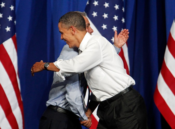 Barack Obama i burmistrz Chicago Rahm Emanuel podczas urodzinowej gali w Chicago