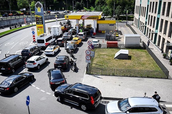 Može li nestašica goriva da promeni Putinovu taktiku u Ukrajini