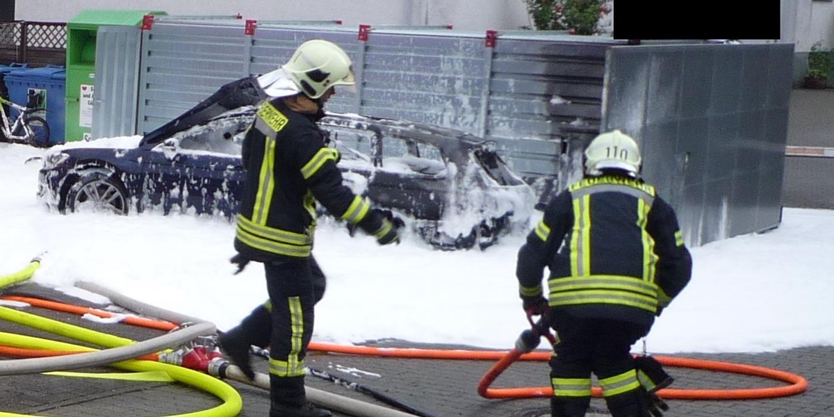 Niemcy: 55-latka wlała benzynę do diesla. Chciała ją wyssać odkurzaczem