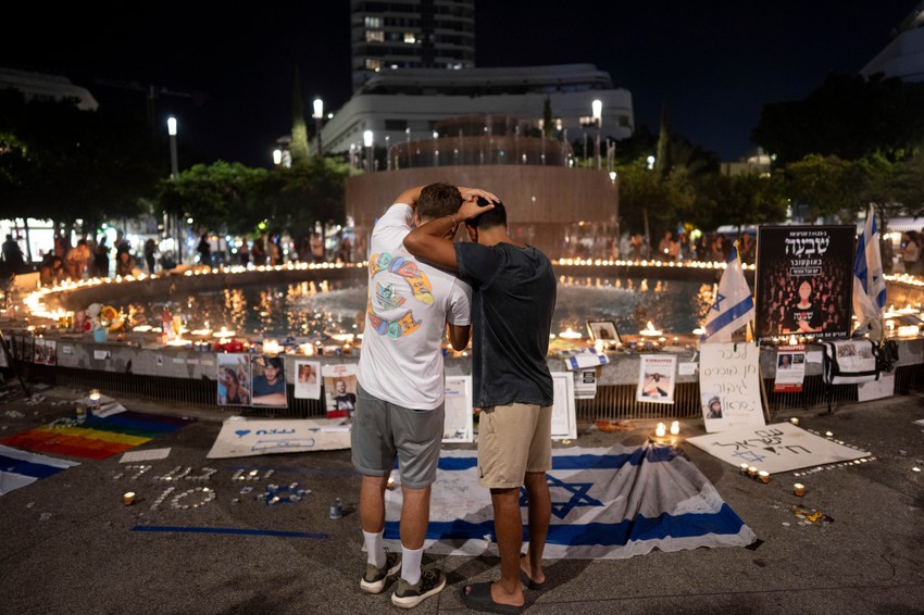 Izraelci u Tel Avivu