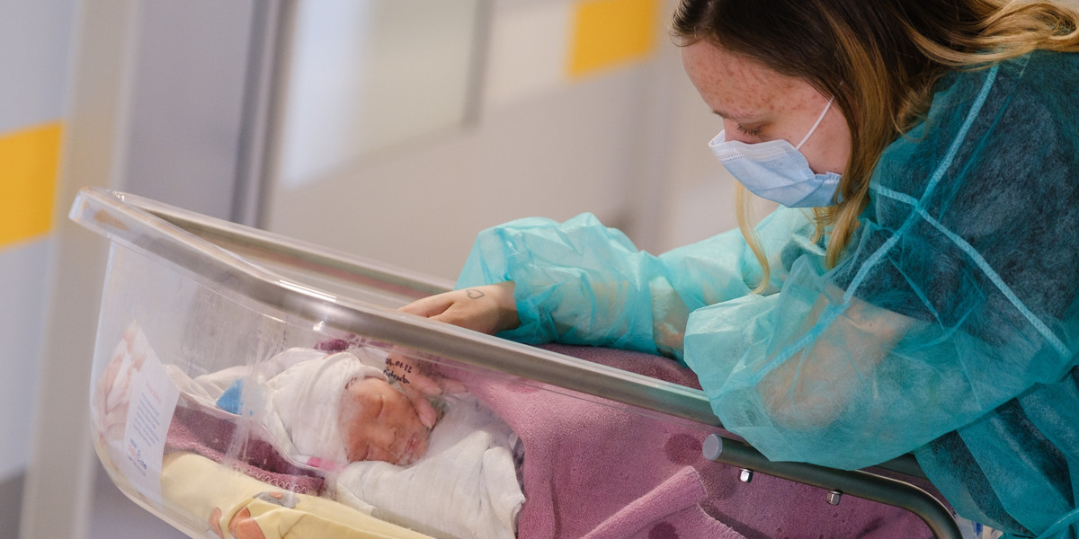 Chora na mukowiscydozę Monika Kus urodziła zdrowe dziecko