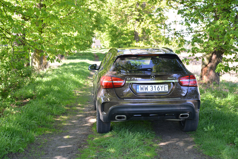 Mercedes GLA 220 4MATIC