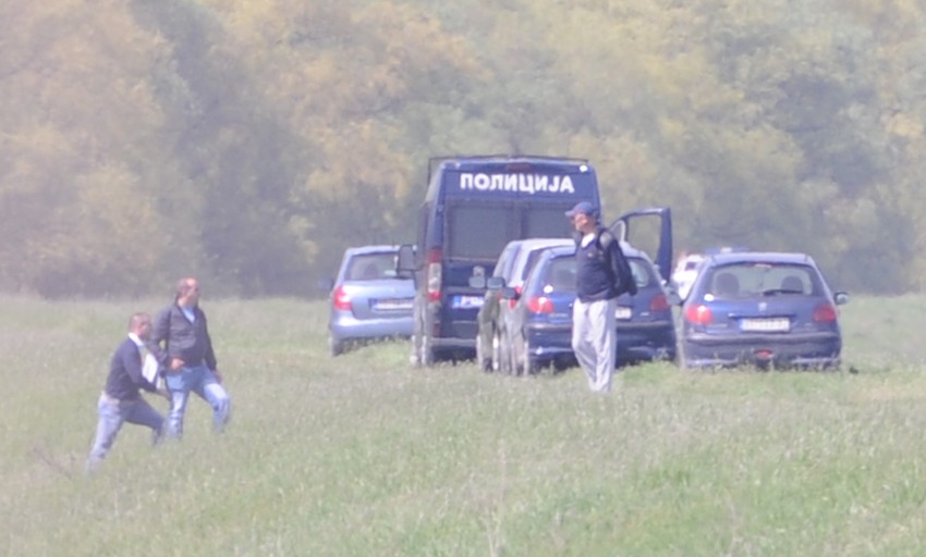 Na pola puta Jelenu je nazvala majka, kojoj je pevačica rekla da ide da istrči krug, pa dolazi kod nje. Prema Zoranovoj verziji, i on ju je poslednji put video baš na polovini staze