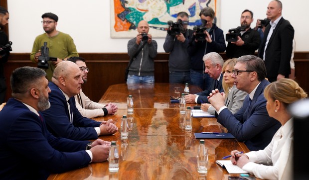 Aleksandar Vučić nastavio je danas konsultacije sa političkim strankama 