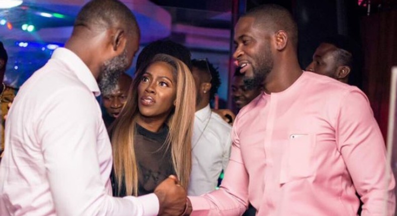 Tiwa Savage and Tee Billz spotted in Rumours