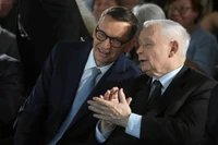 Morawiecki bojkotuje spotkania władz PiS. "Nie chce mieć styczności z tymi ludźmi"