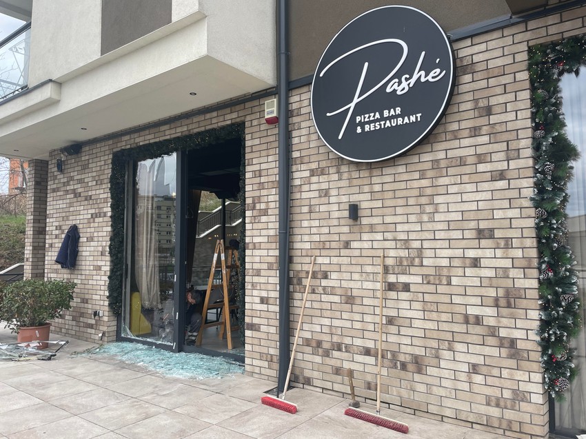 Prve slike sa lica mesta