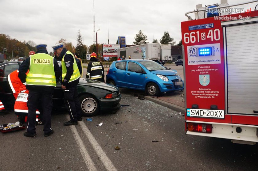 Kraksa na Śląsku. Pięć osób w szpitalu