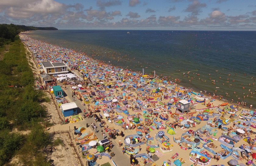 Oblężenie plaży w Władysławowie 