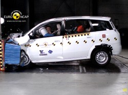 Zobacz wielką masakrę auta taniego jak barszcz