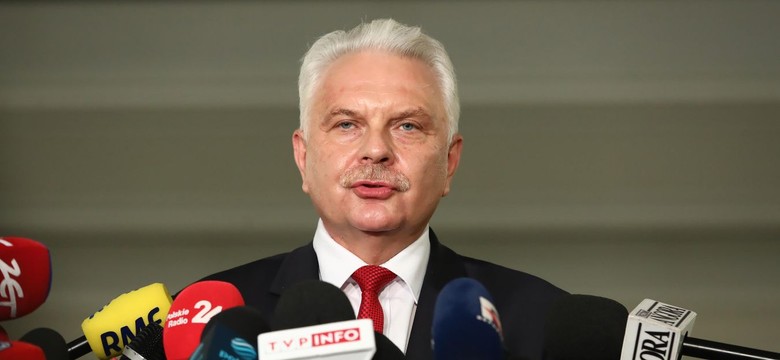 Kraska: Dość płynnie przejdziemy z czwartej fali koronawirusa w falę piątą