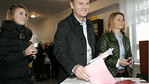 Premier Donald Tusk głosował w Sopocie, fot. PAP/Adam Warżawa